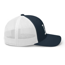 Load image into Gallery viewer, 3-D 18 trucker cap